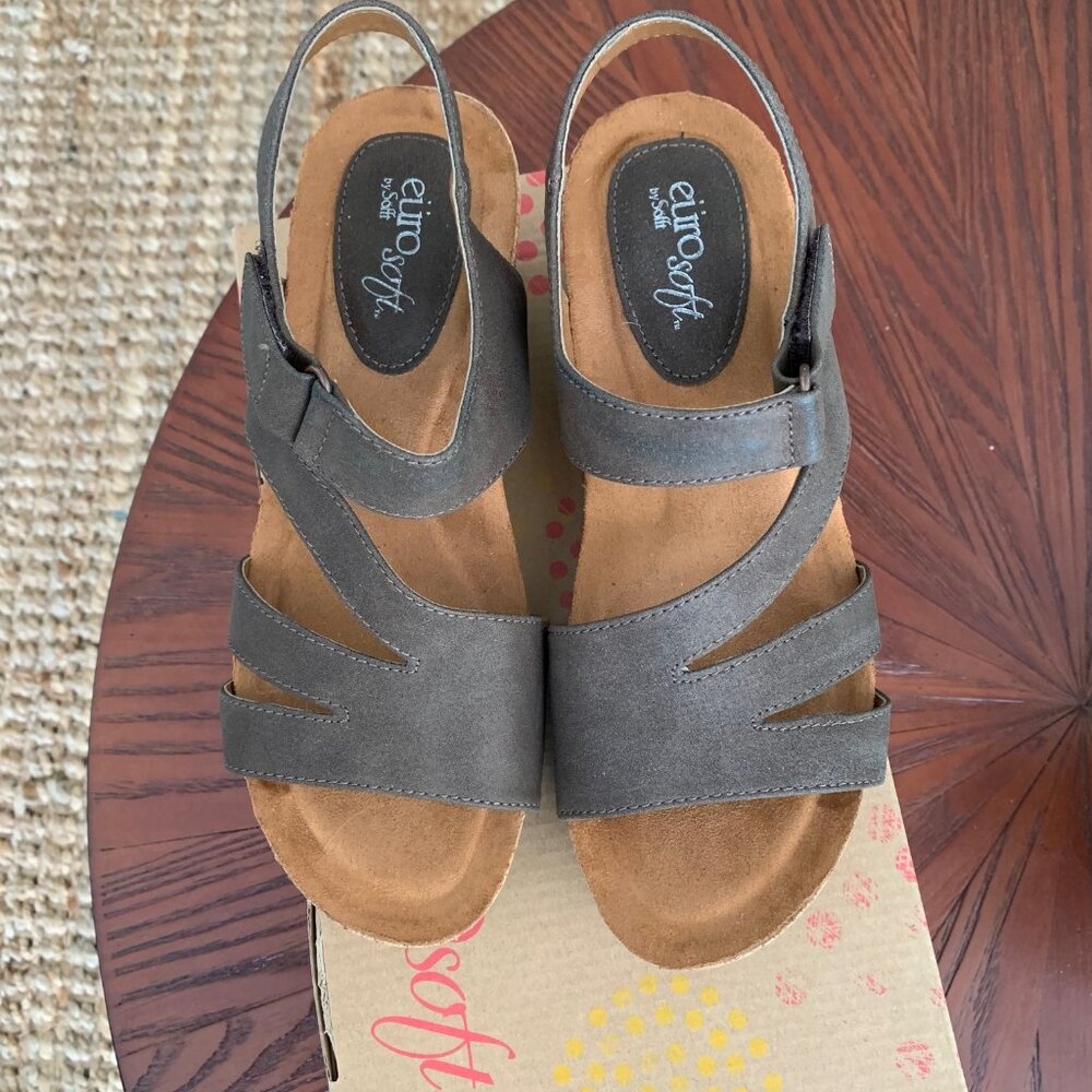 Euro Sofft Wedge Sandals 7-1/2 New in Box